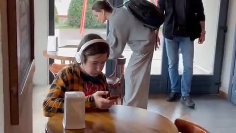 Angelina Jolie suddenly enters a cafe in Ukraine