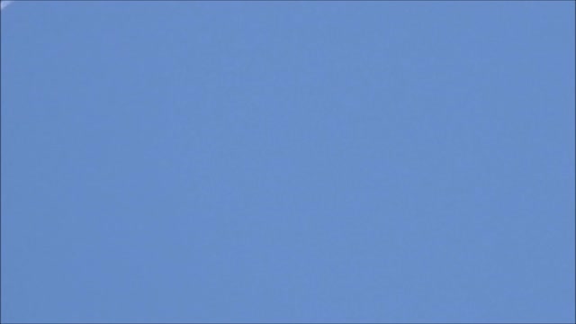 25,000ft zoom-in to passenger jets!
