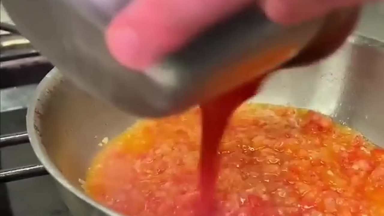 How to Make Tomato Sauce