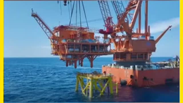 China Builds First Unmanned Offshore Oil Rig in South China Sea