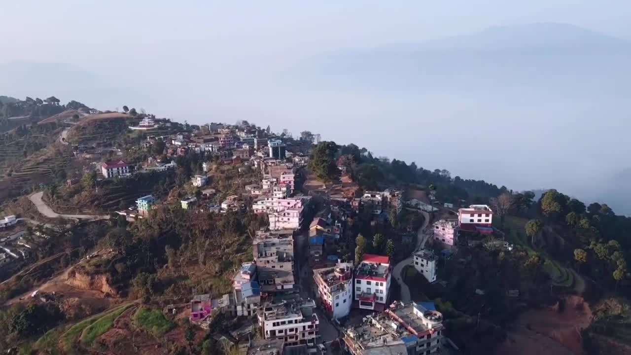 A small clip
