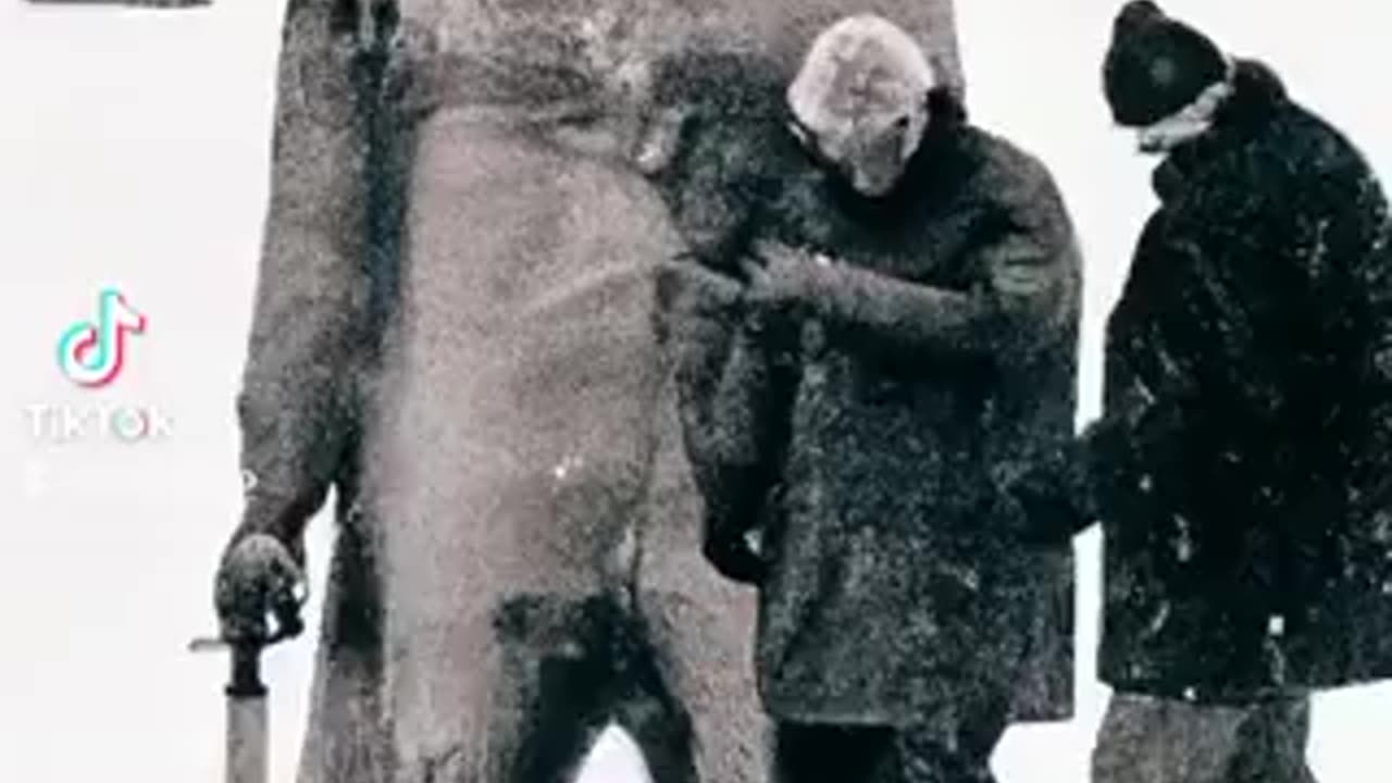 Old photos of Antarctica Admiral Byrd brought back