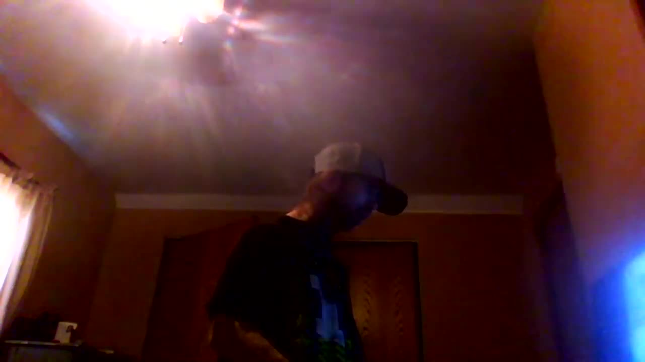 [Cyraxx Youtube 2021-6-11] Yall Battery acid smokin trolls are DUMB AF