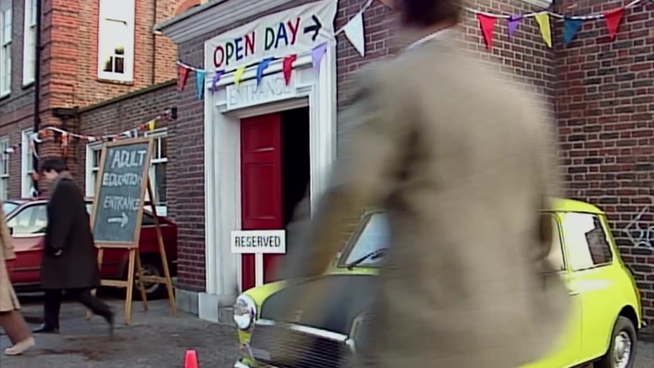 Bean ARMY | Funny Clips | Mr Bean Comedy