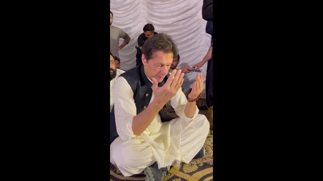 Chairman PTI Imran Khan at Iftar with PTI Workers in Zaman Park