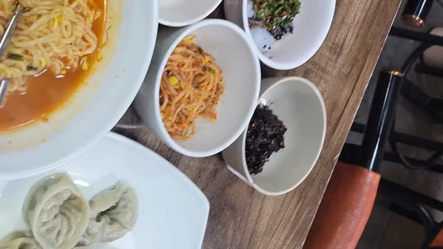 bean sprouts ramen with steam dumbling Korean style