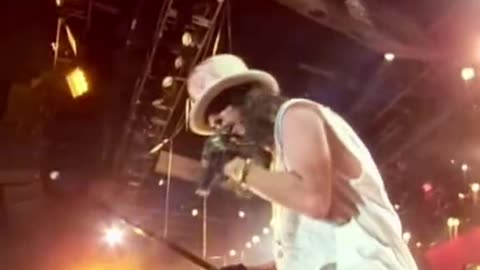 Schools Out ~ Alice Cooper ( Live )