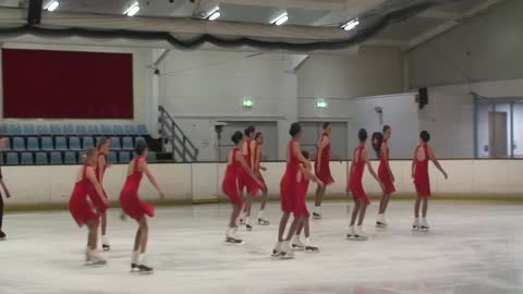 Ice Pizazz, warm up.