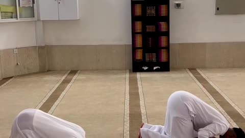 IShowSpeed Participating in Islamic Prayer at a Mosque with his friend Moneykicks