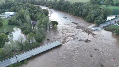 Collapse of the Kinser Bridge near Greenville, Tennessee