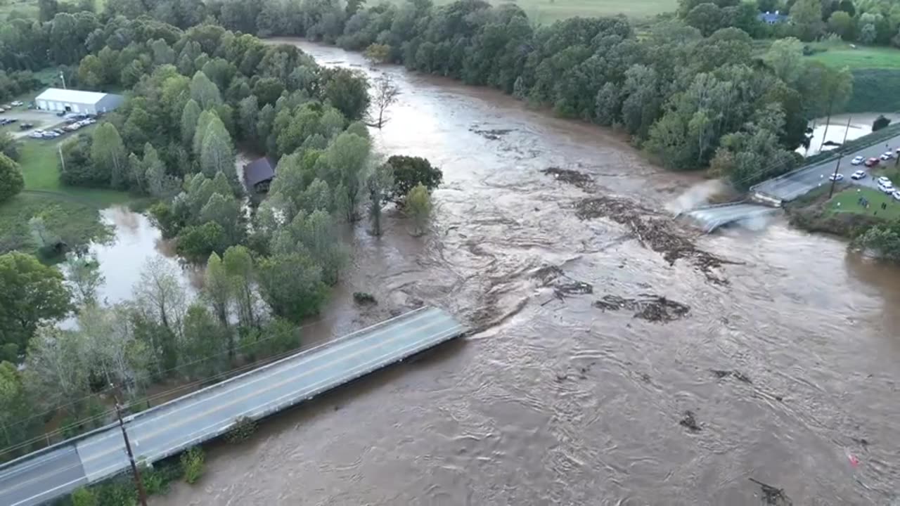 Collapse of the Kinser Bridge near Greenville, Tennessee