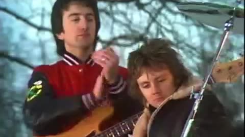 Queen - We Will Rock You
