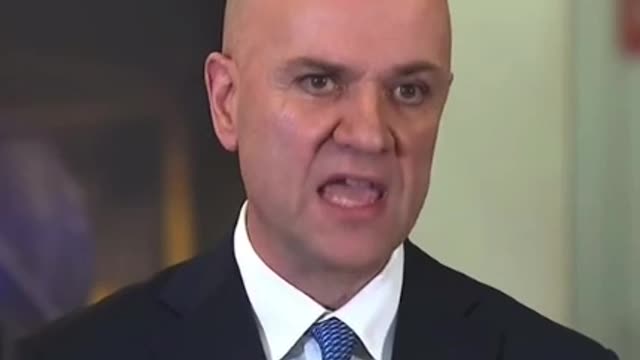 QLD Australia Health Minister says he wants to keep the unvaccainted away from the vaccinated