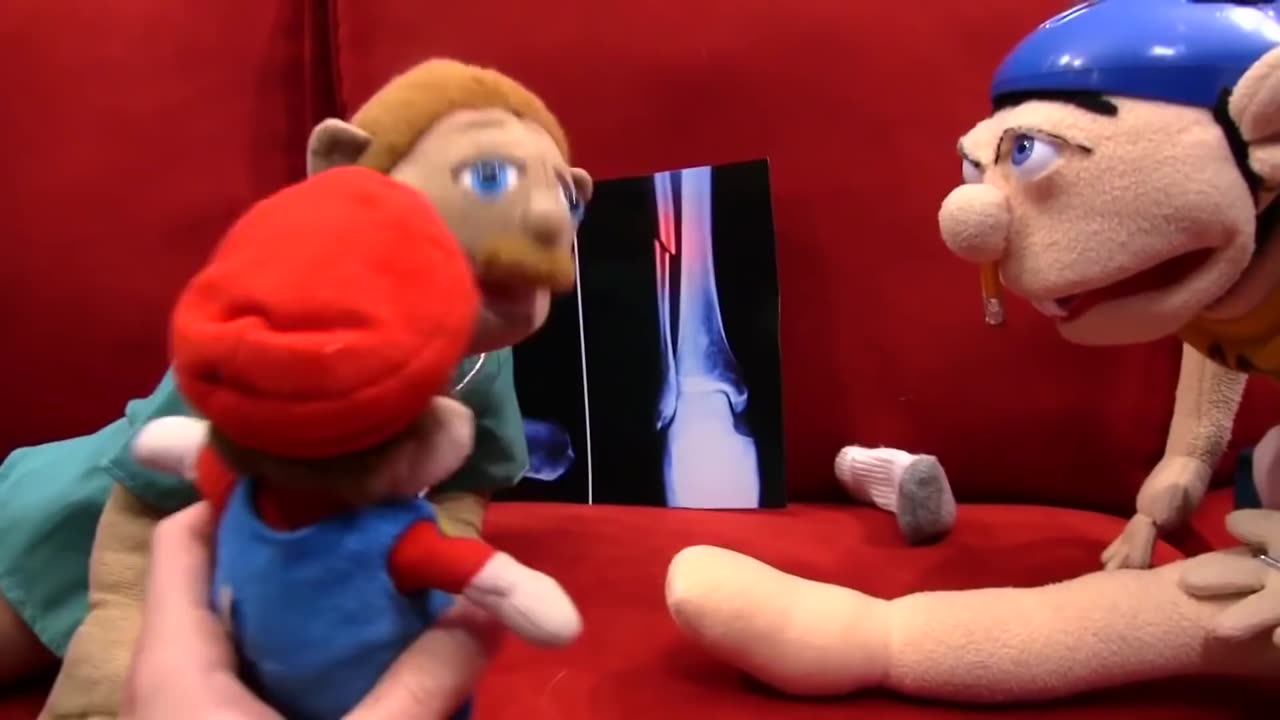 SML Movie: Jeffy Breaks His Leg