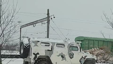 Troops unloading at Maryina Horka, Belarus