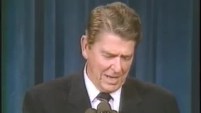 Reagan Tells Soviet Jokes