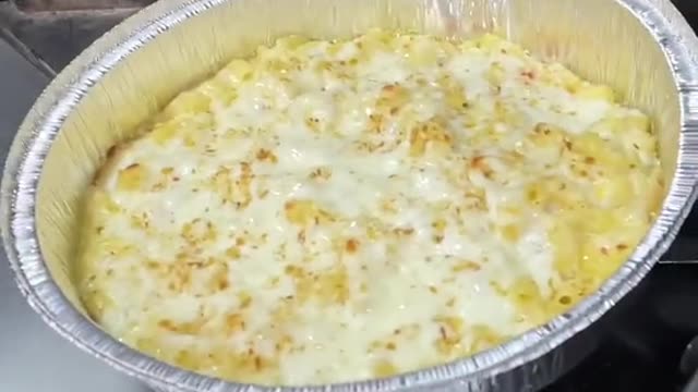 Cheese pizza