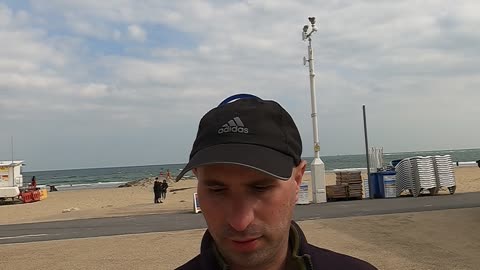 Short vlog on a beach