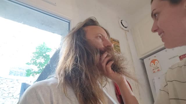 2022-07-27 (2) - Asmr unboxing - Twitch Triskelina