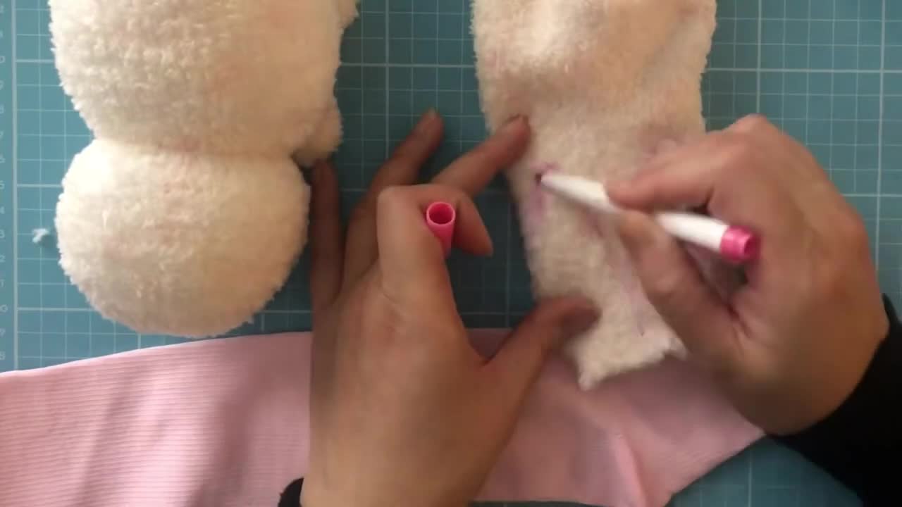 How to make Kawaii Bunny Rabbit Sock Plushie - Tutorial