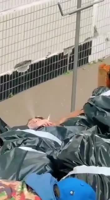 No Frill Actor Acting Dead