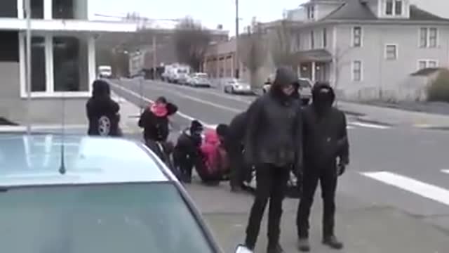 This is how you #beatdown #ANTIFA #punks