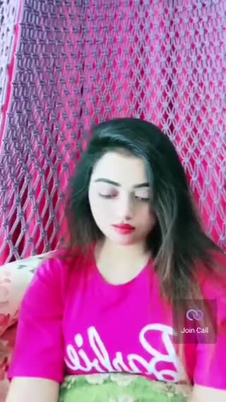 Bangladeshi girls live dance chikni samile