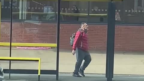 Guy waiting for bus caught on camera dancing his heart out