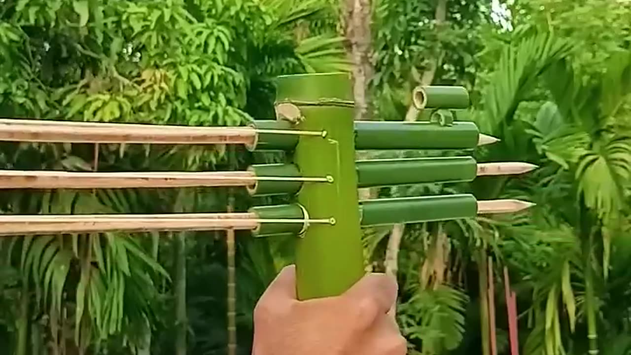 Bamboo Creations with 3 arrow, This is a bamboo toy slingshots.