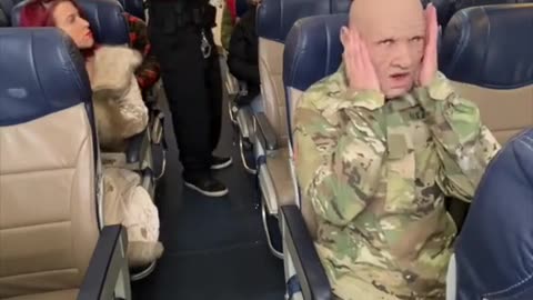 Theif in air plane fails video