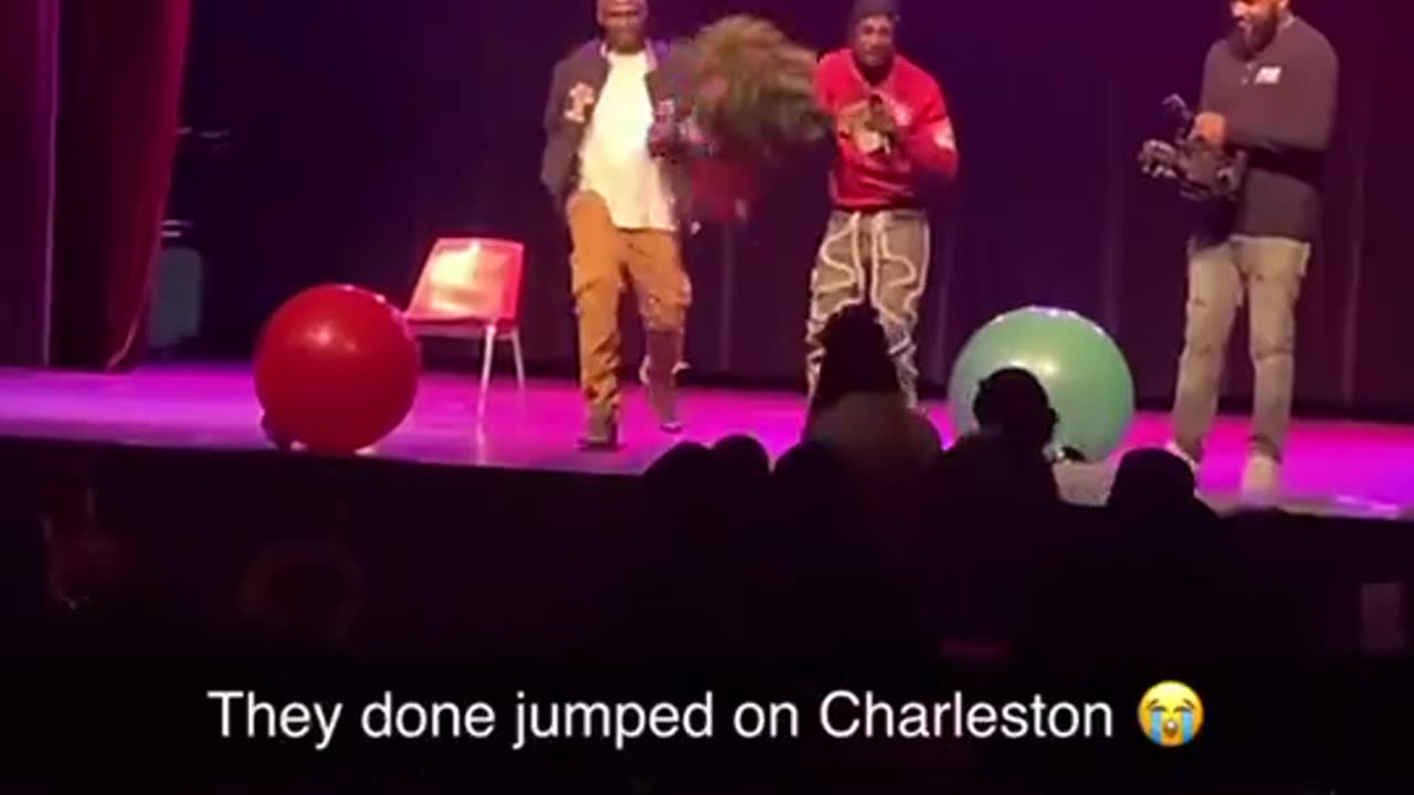 Charleston White attacked during his show in Crockett Texas.