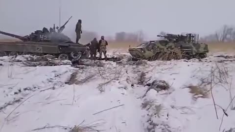 The Armed Forces of Ukraine are abandoning equipment, retreating near Kharkov, Trophy BTR-4