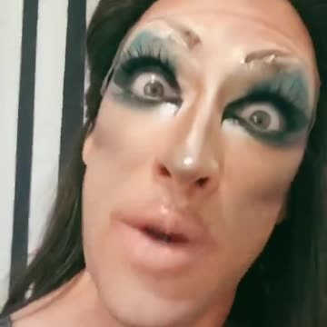 School Hosts Drag Queen Performance And Q&A