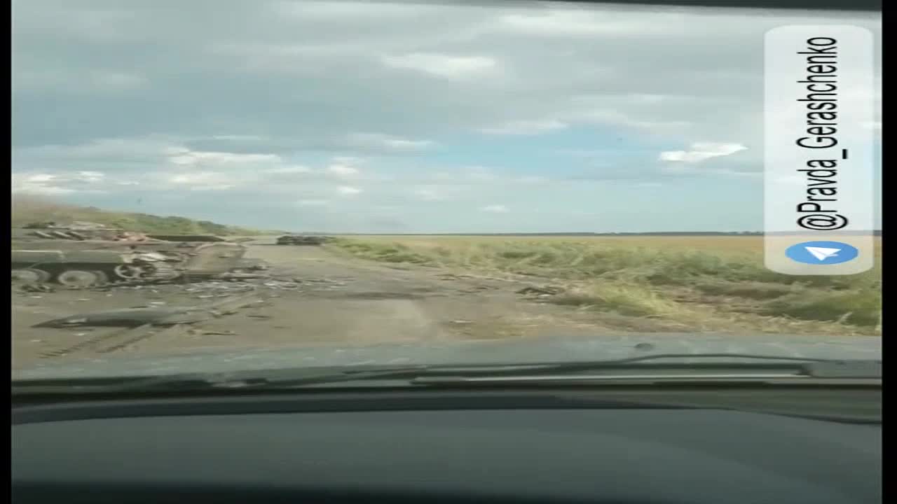 Eine ausgehöhlte Kolonne russischer Fallschirmjäger vor Shevchenkove versuchte, aus Balaklia zu fli
