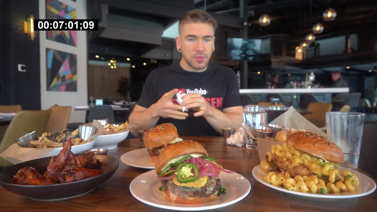 UNDEFEATED GOURMET BURGER CHALLENGE (10LB) _ Cheeseburgers, Fried Chicken, Spicy Wings _ Man Vs Food