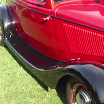 1933 Ford Custom Coupe