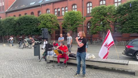 Greifswald - Andreas Eröffnet die Kundgebung 18-07-2022