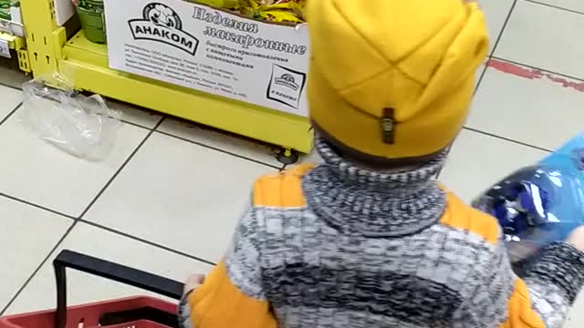 stroll to the store