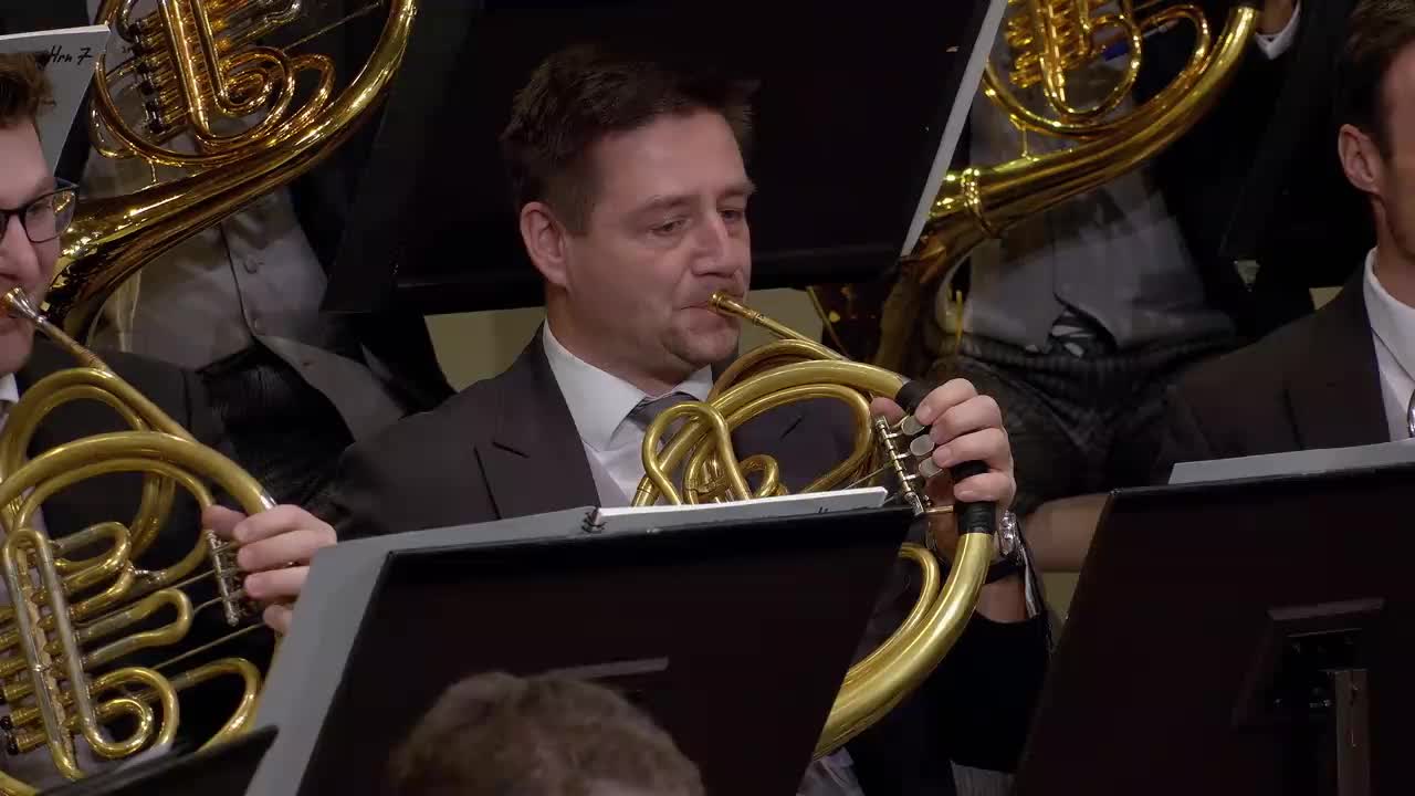 John Williams & Vienna Philharmonic – Williams- Imperial March (from “Star Wars”)