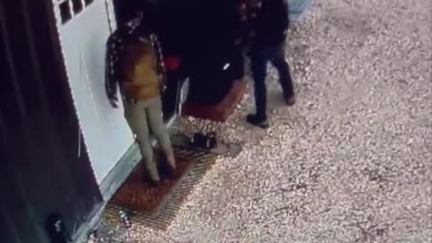 An alarming number of 𝗶𝗹𝗹𝗲𝗴𝗮𝗹 𝗶𝗺𝗺𝗶𝗴𝗿𝗮𝗻𝘁𝘀 evade Border Patrol