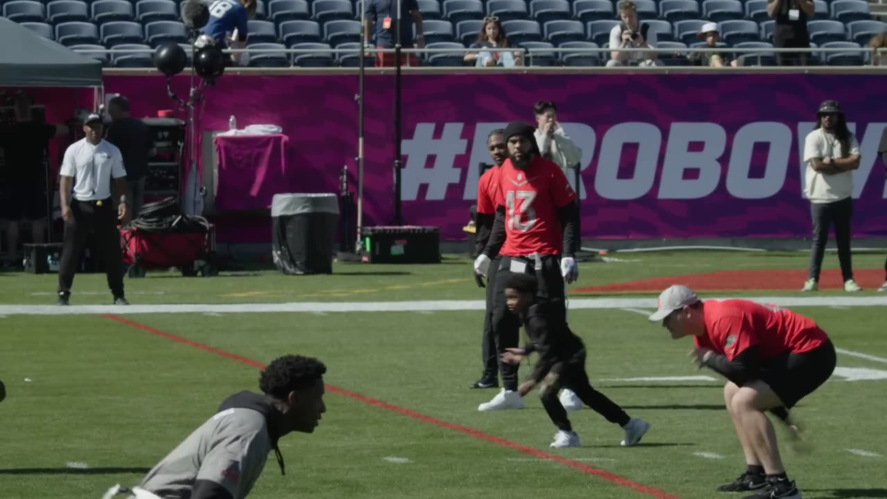 Mic'd Up: Keenan Hangs With Tyreek At Pro Bowl | LA Chargers