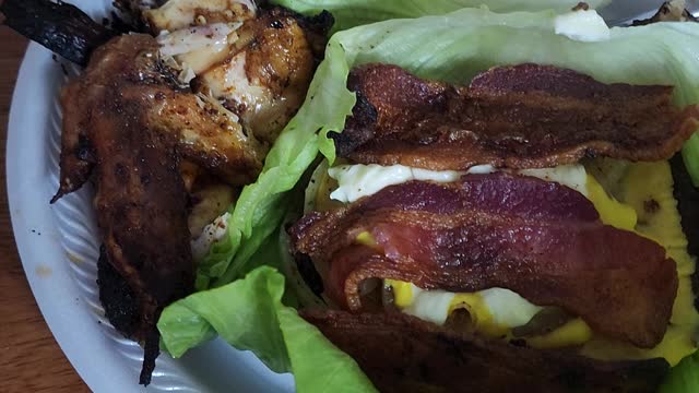 Super low carb dinner😊🍖🥓🥩