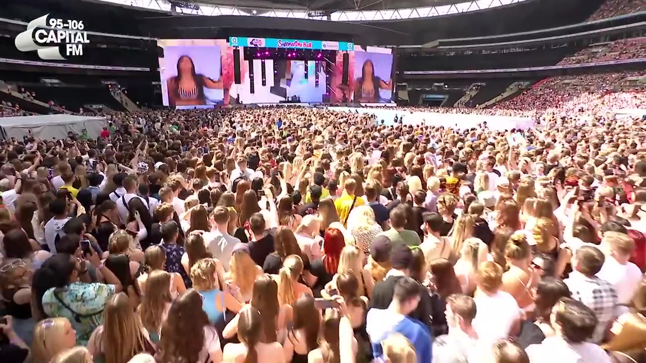 Tate McRae - she's all i wanna be (Live at Capital's Summertime Ball 2022) | Capital