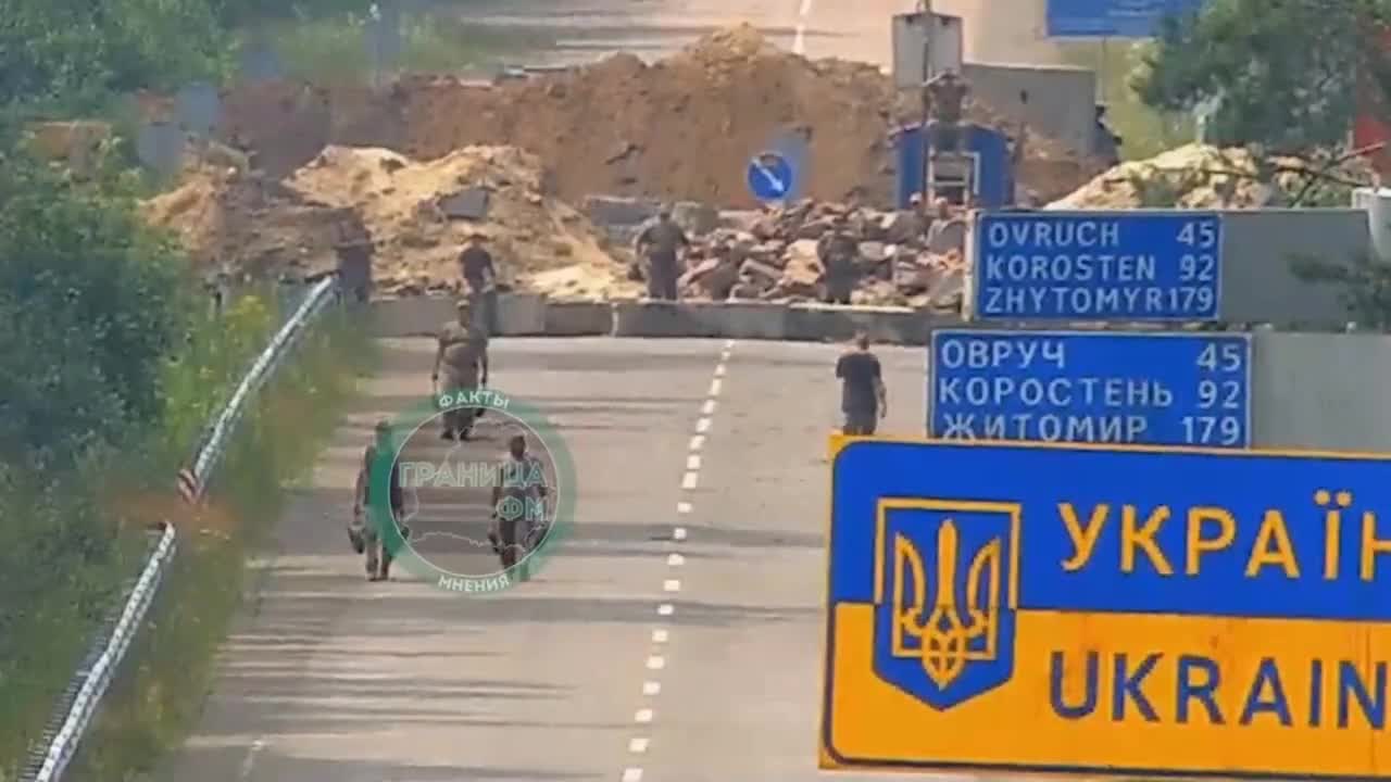 Ukrainian army mines border with Belarus