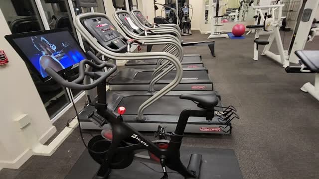 PELOTON STATIONARY BICYCLES I LIKE 👍 ON A RAINY DAY