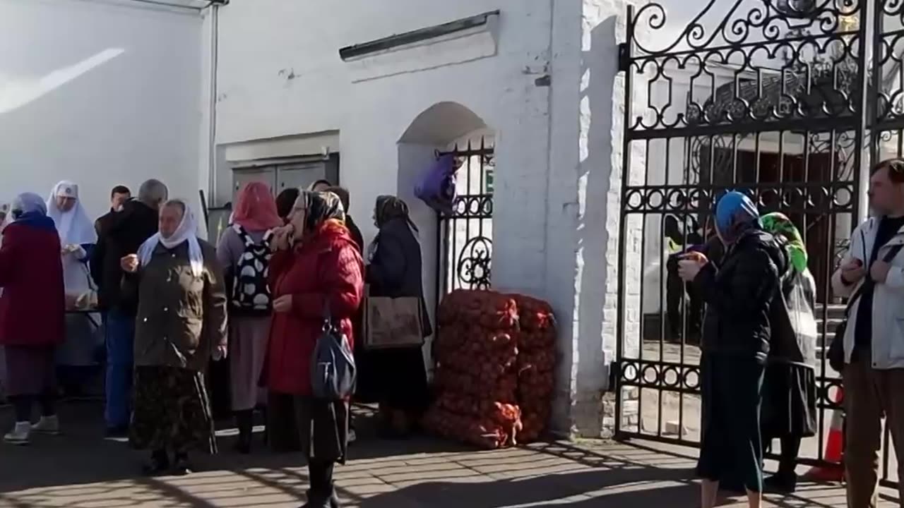 Parishioners of the Ukrainian Orthodox Church (UOC) held a service under a tent