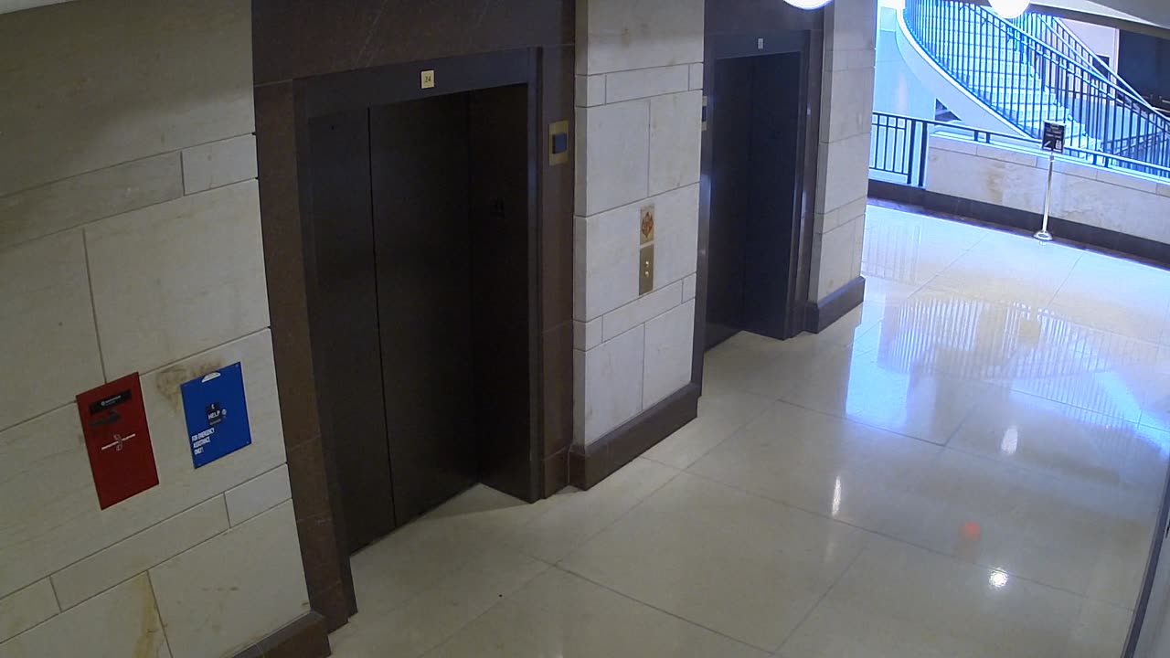 7050CVCLLElevator24-25Lobby_2021-01-06_10h02min41s793ms.mp4
