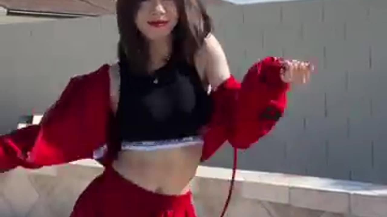 Aya Nakamura - ‘Copines’ TikTok dance challenge | Karina Balcerzak