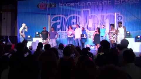 Exxxotica Expo Chicago 2013 Bonus Video couples contest uncut