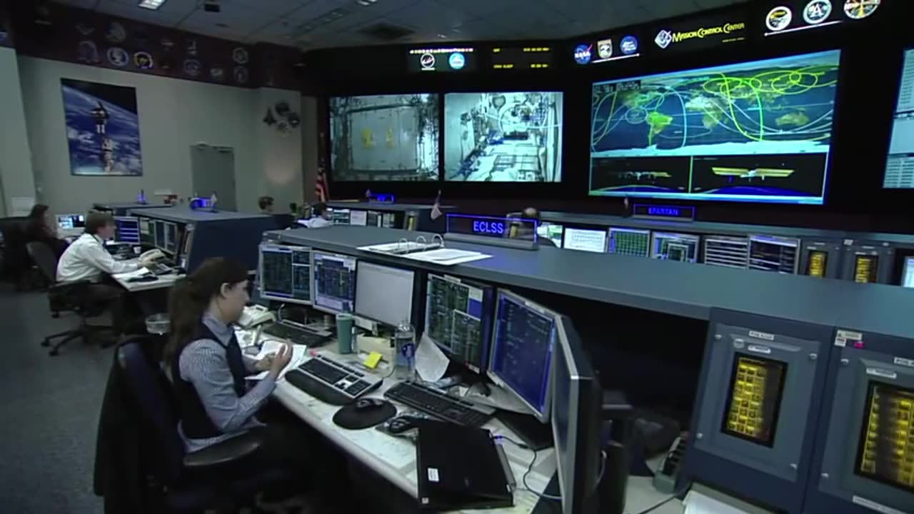 NASA'S Mission Control and ISS Crew Observe National Moment of Silence